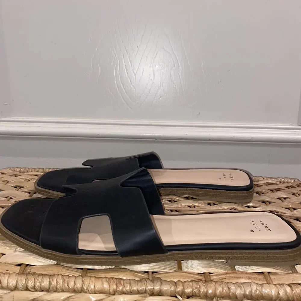 Nina Slide Sandals Sz 9.5 Women Black Faux Leather H-Band Casual Slip-On